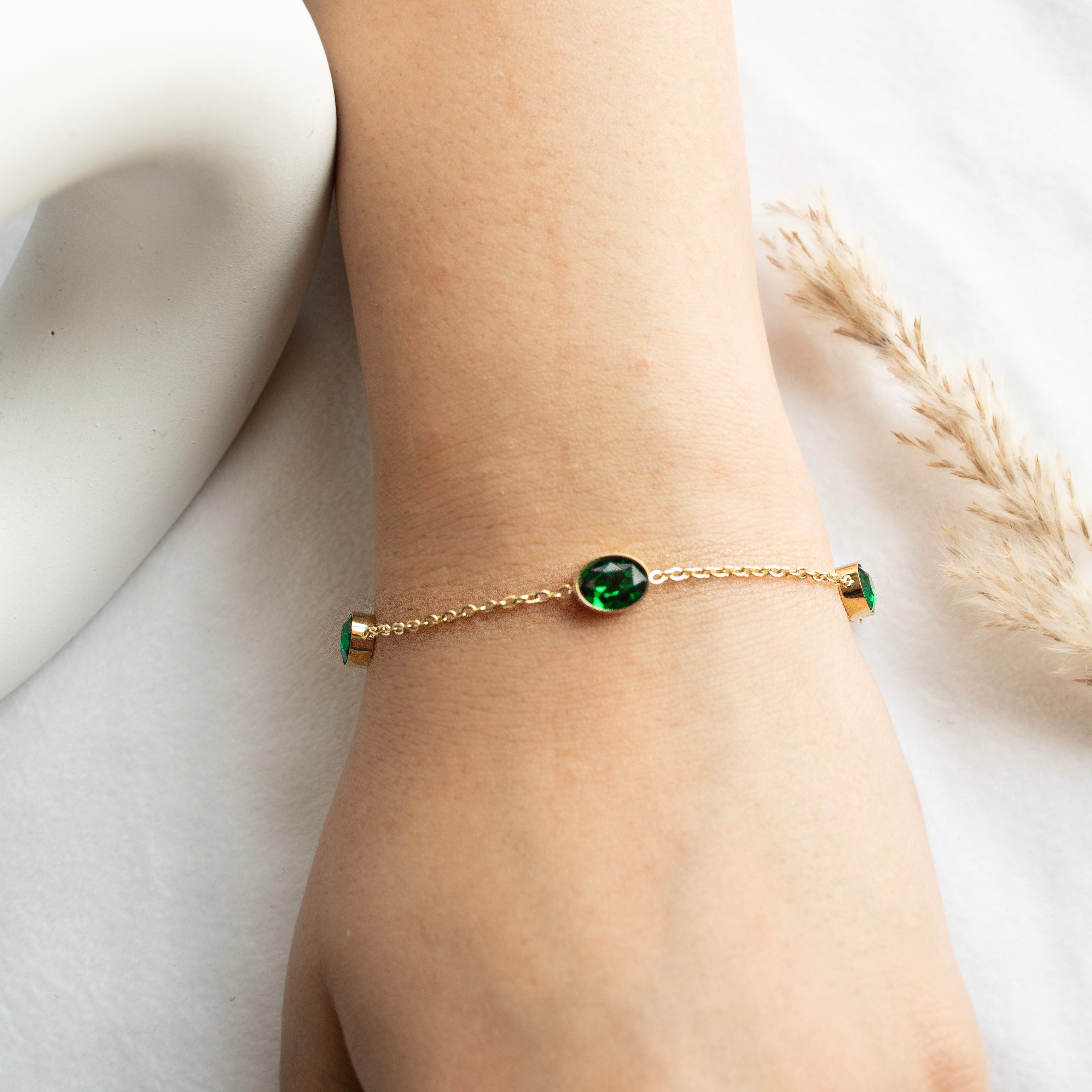Emerald Delicate Bracelet