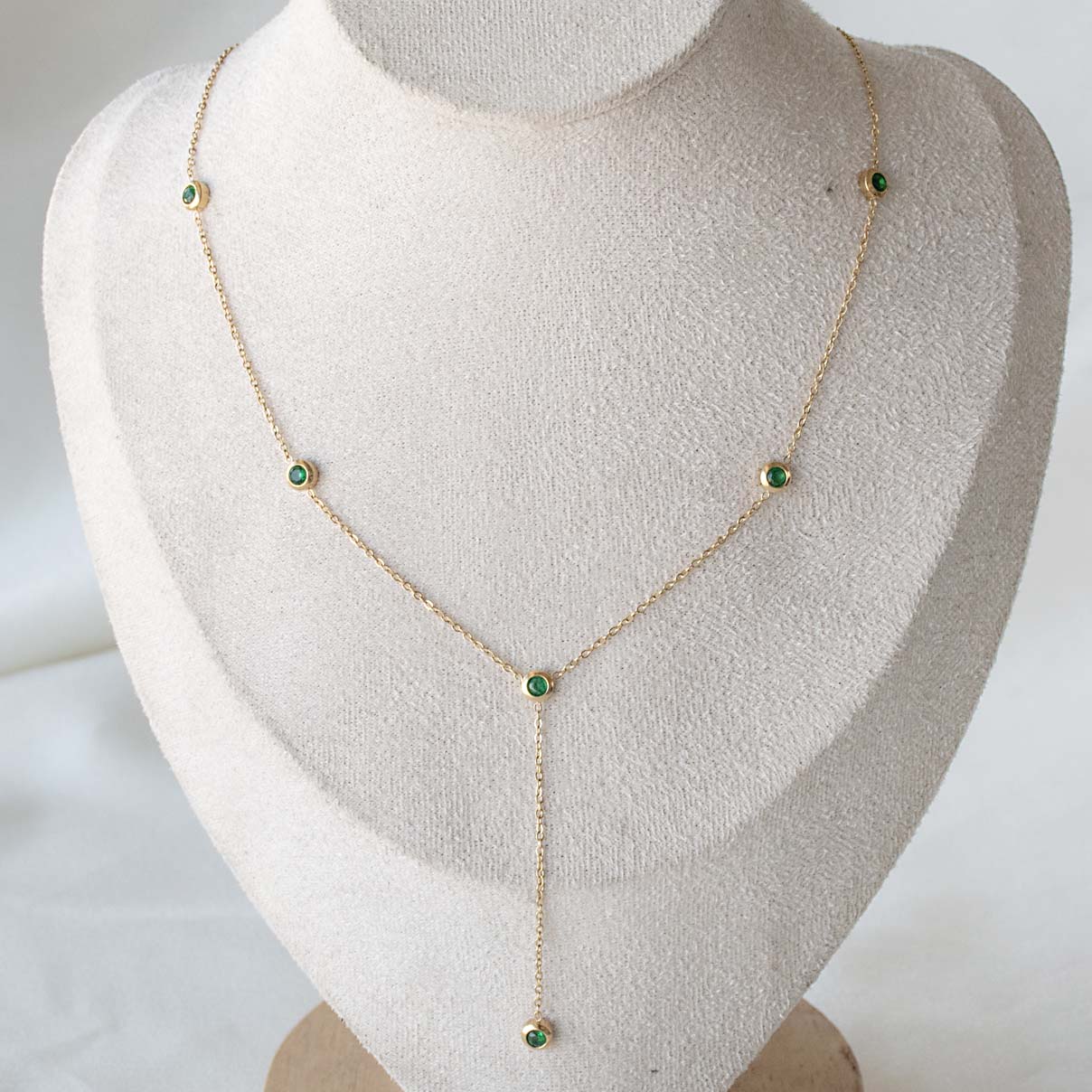 Emerald Stone Dainty Necklace