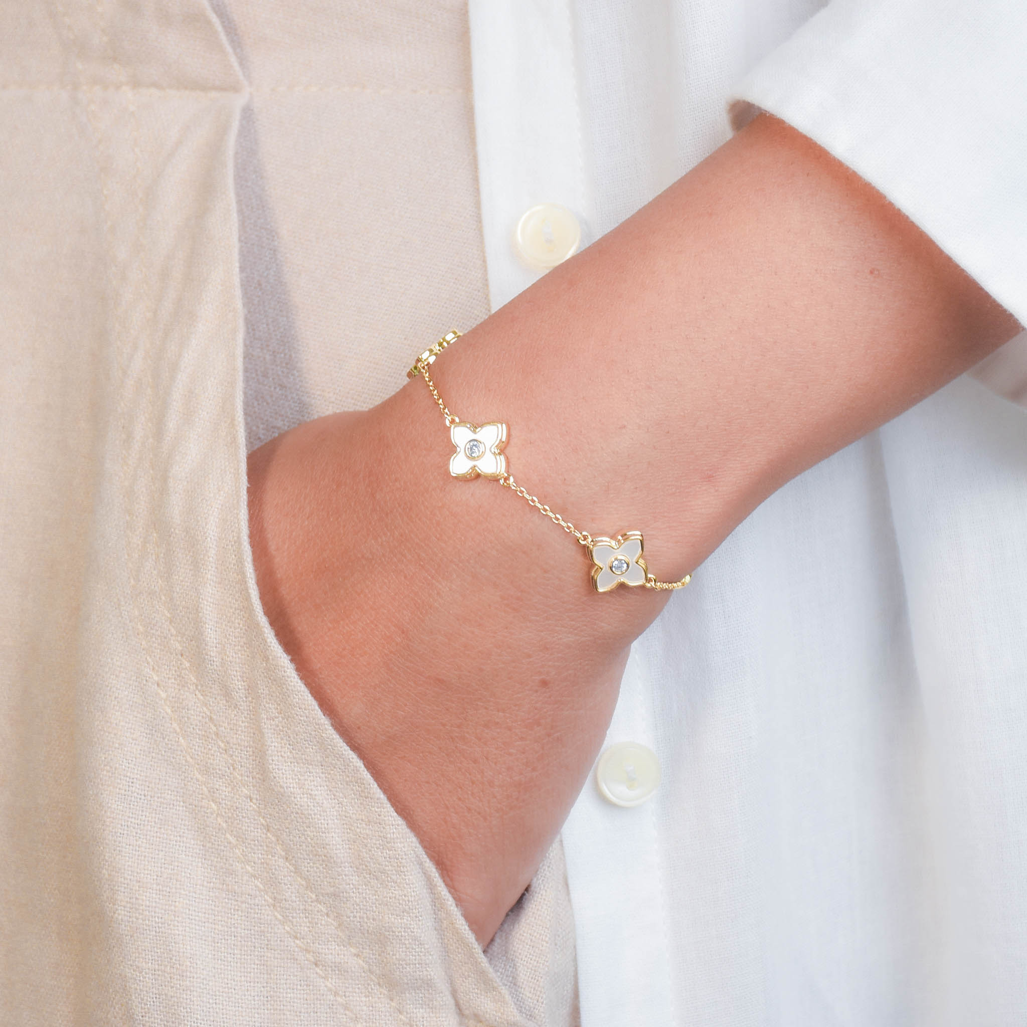 Gilded Daisy Bracelet