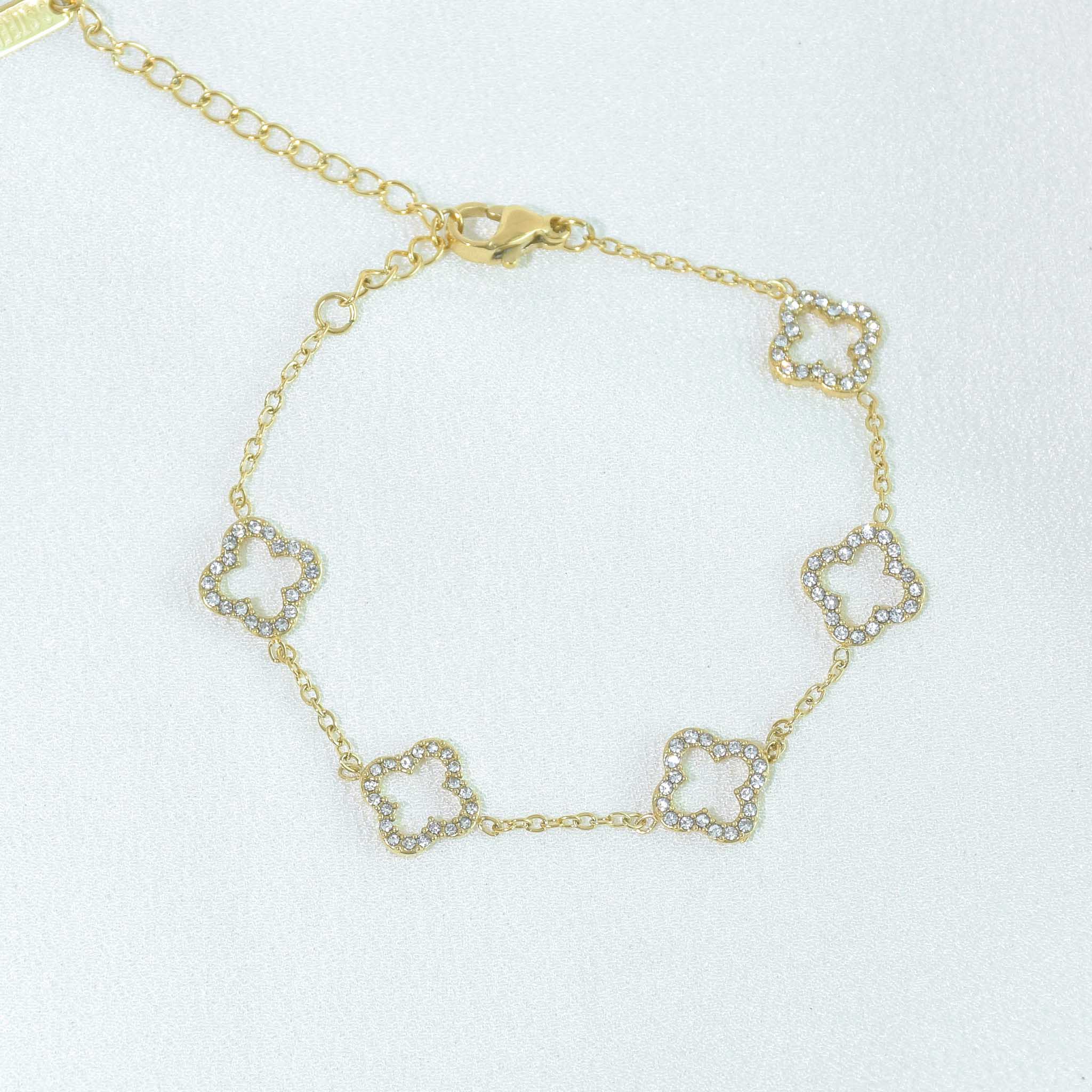 Elegant Clover Charm Bracelet
