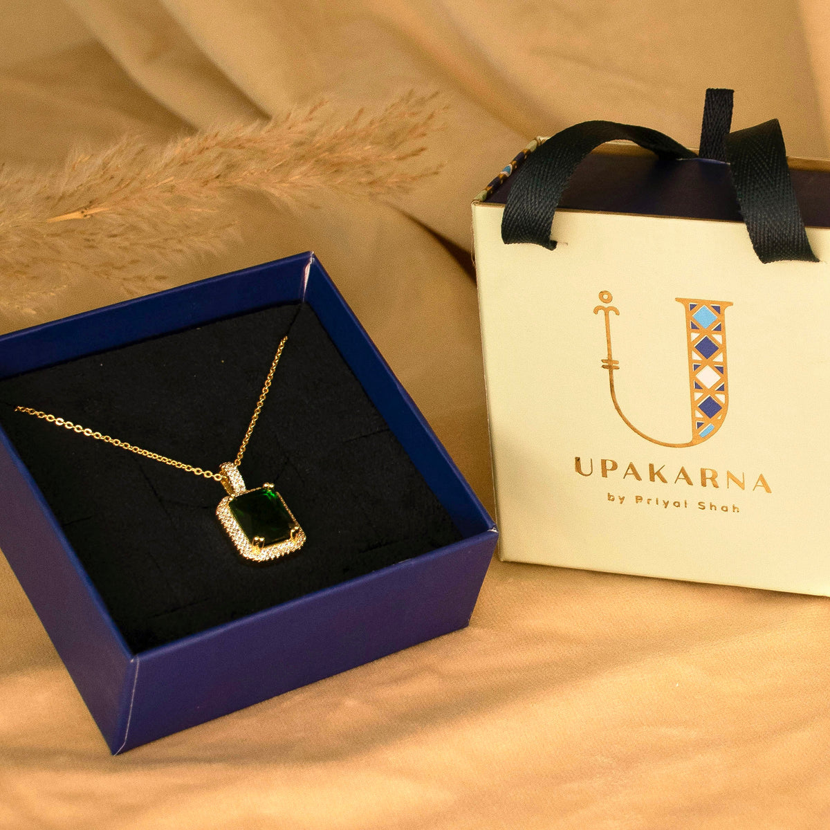 Emerald Stone Necklace + Gift Box