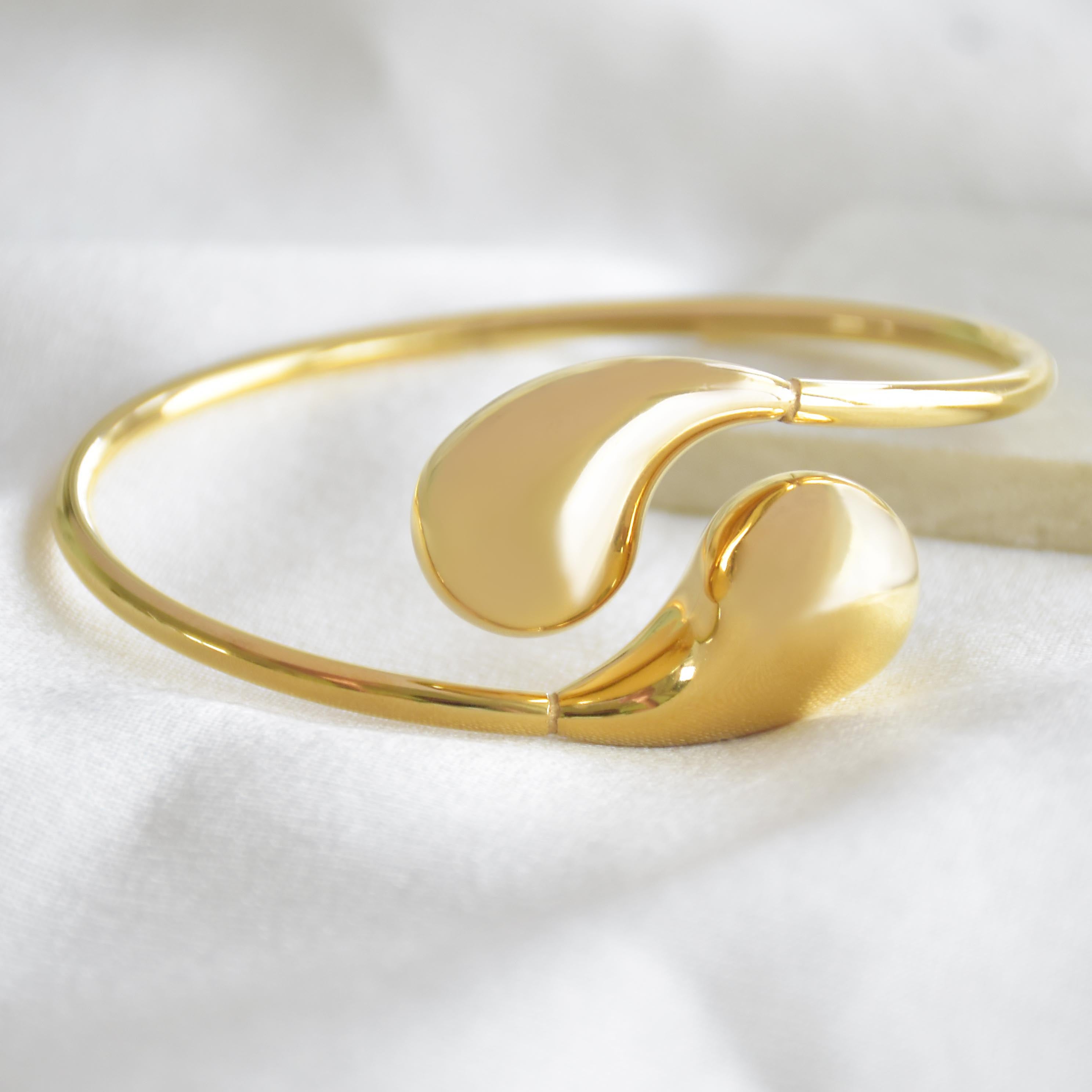 Tear Drop Bangle