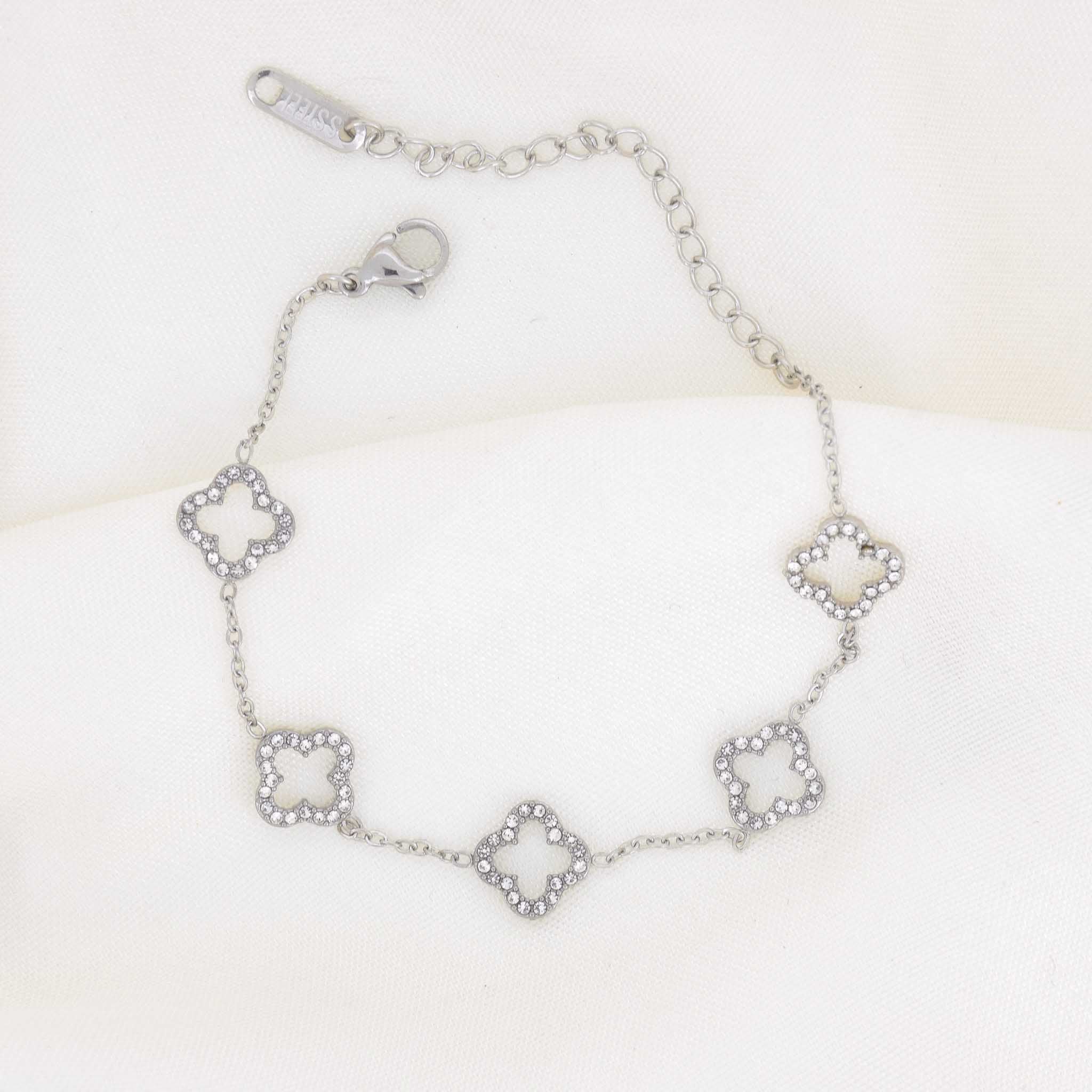 Elegant Clover Charm Bracelet