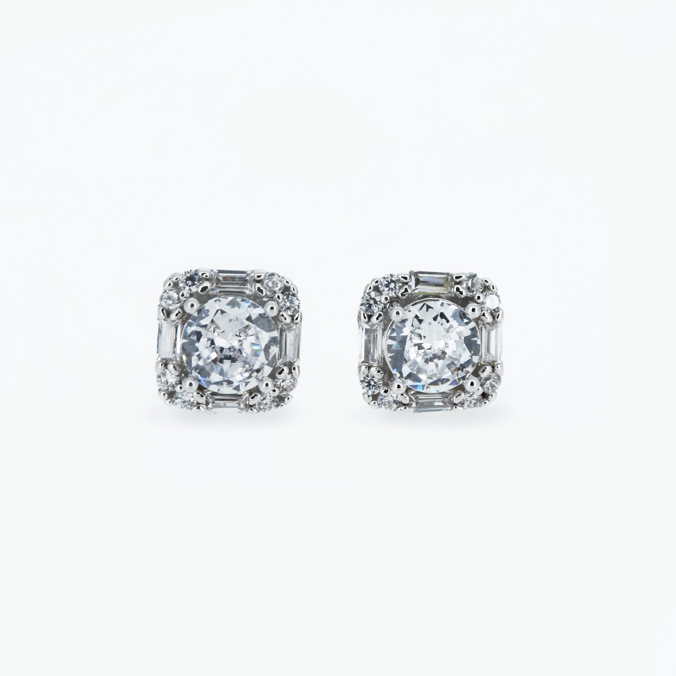 Round Diamond Studs