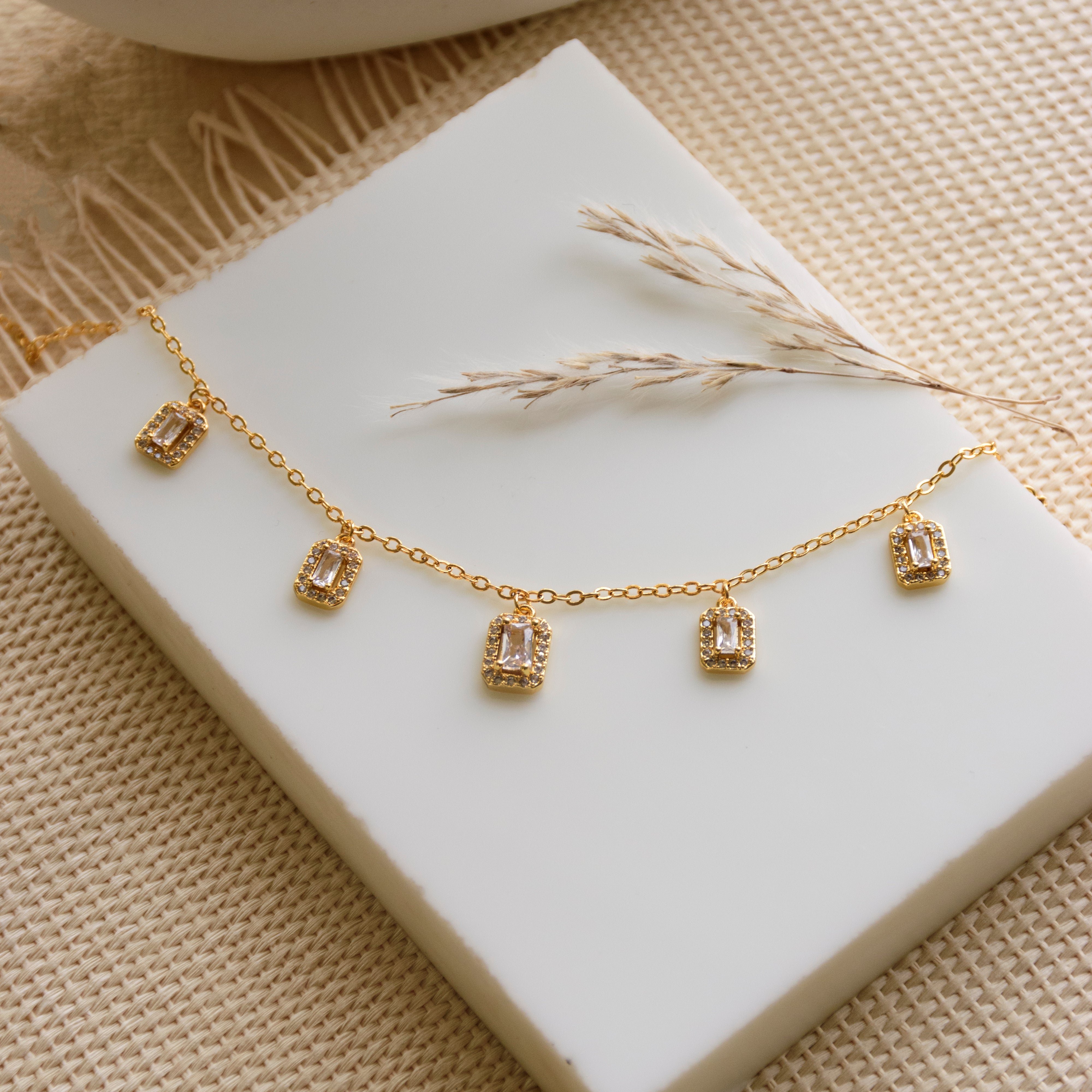 Diamond Cascade Gift Box