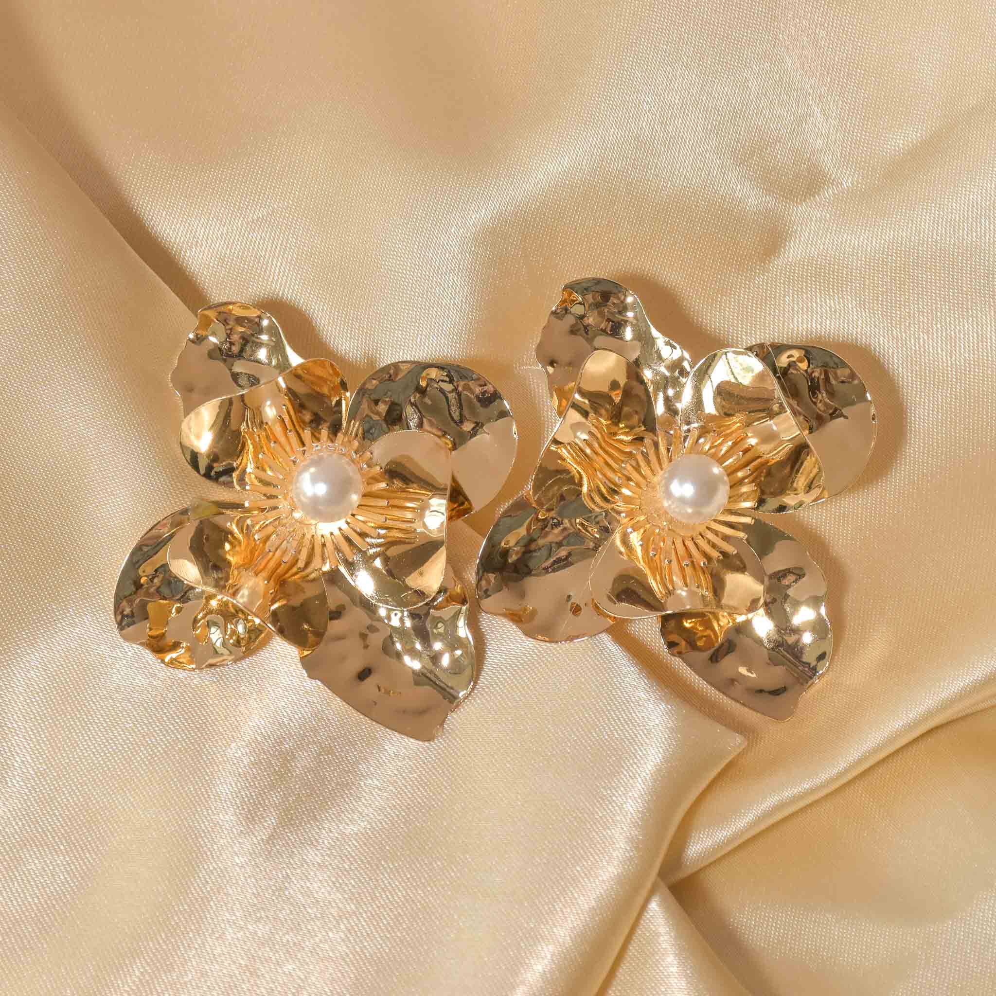 Classic Orchid Bloom Necklace Set