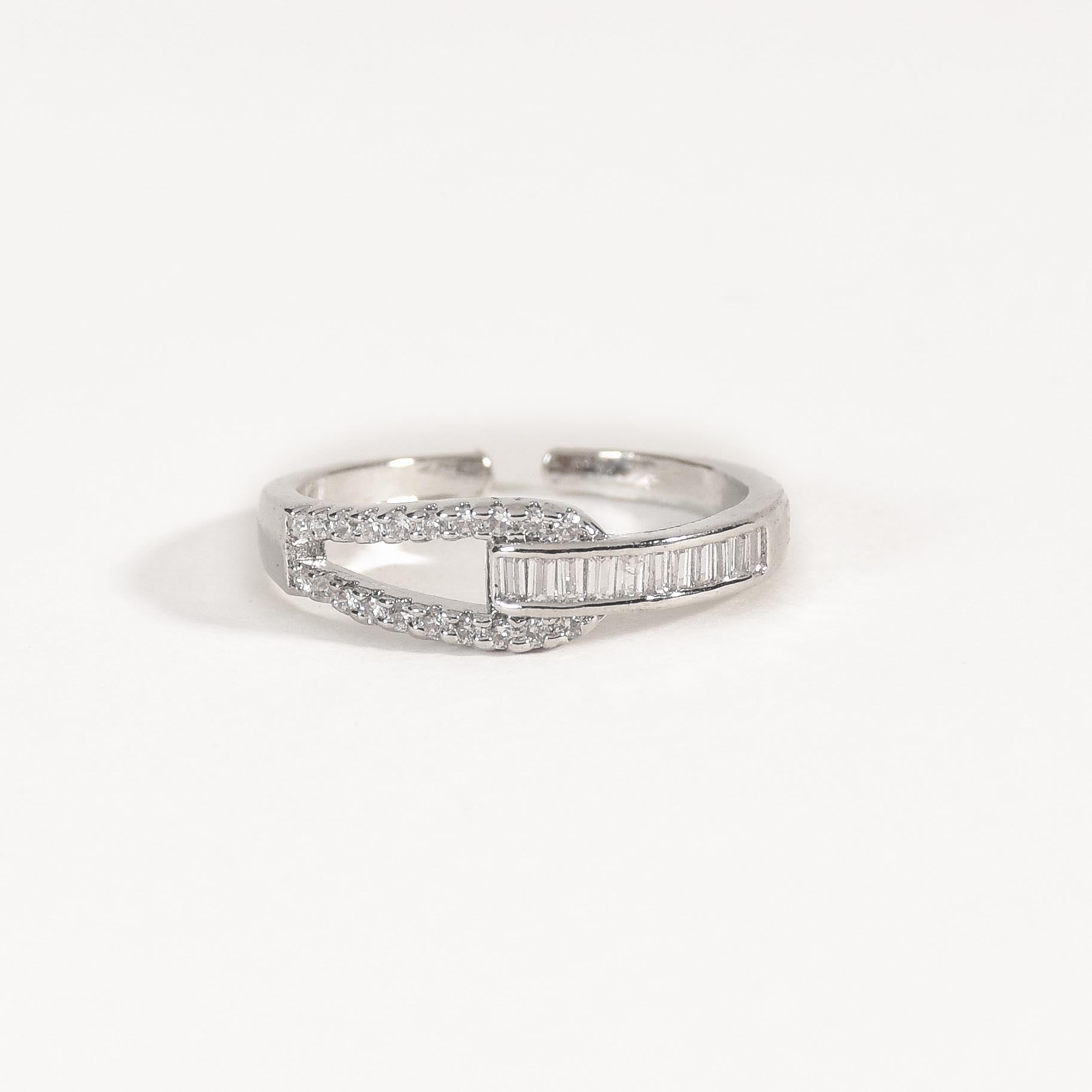 Baguette Interlocked Ring