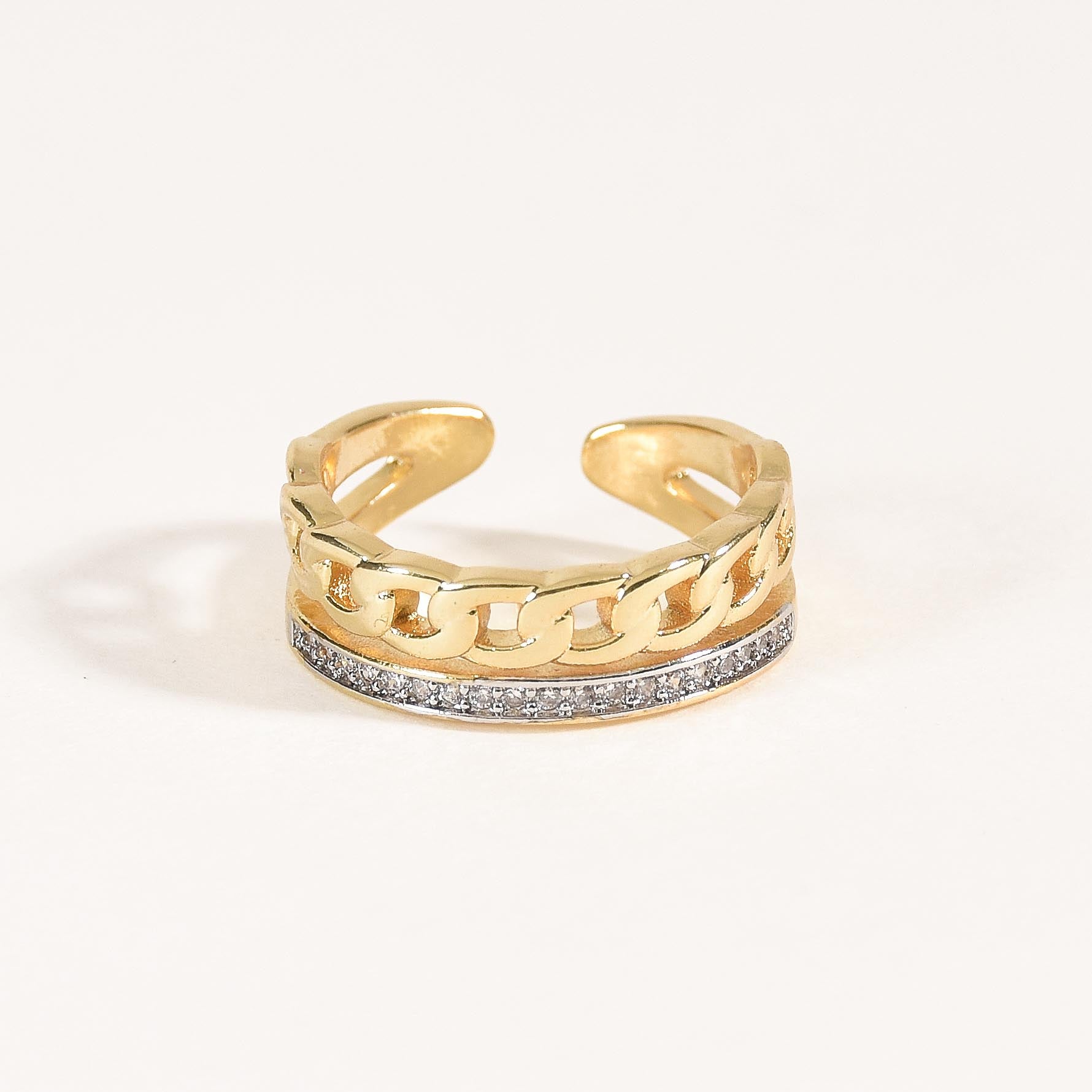 Gleaming Interlink Ring