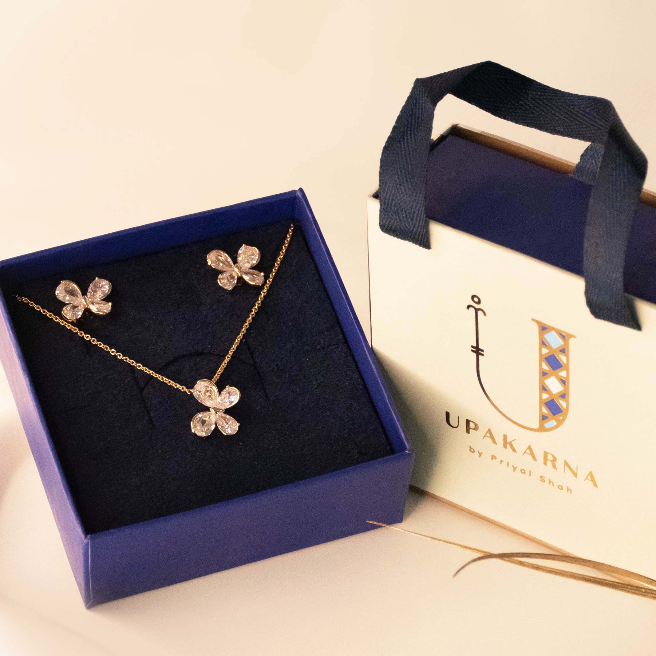 Butterfly Studded Necklace Gift Set