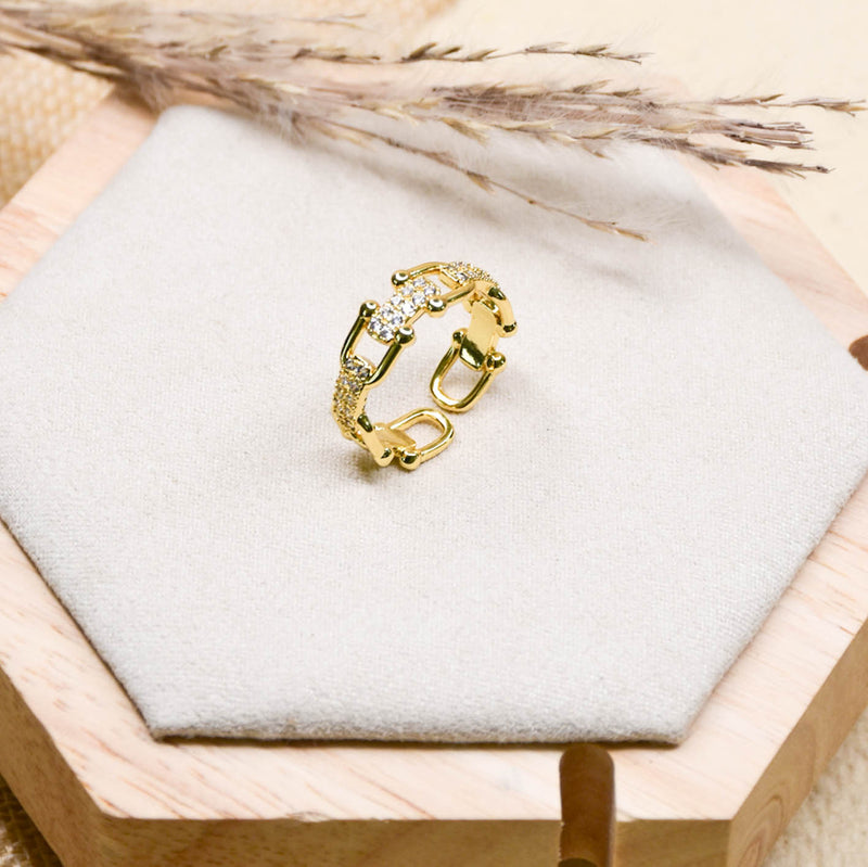Buckle Link Ring