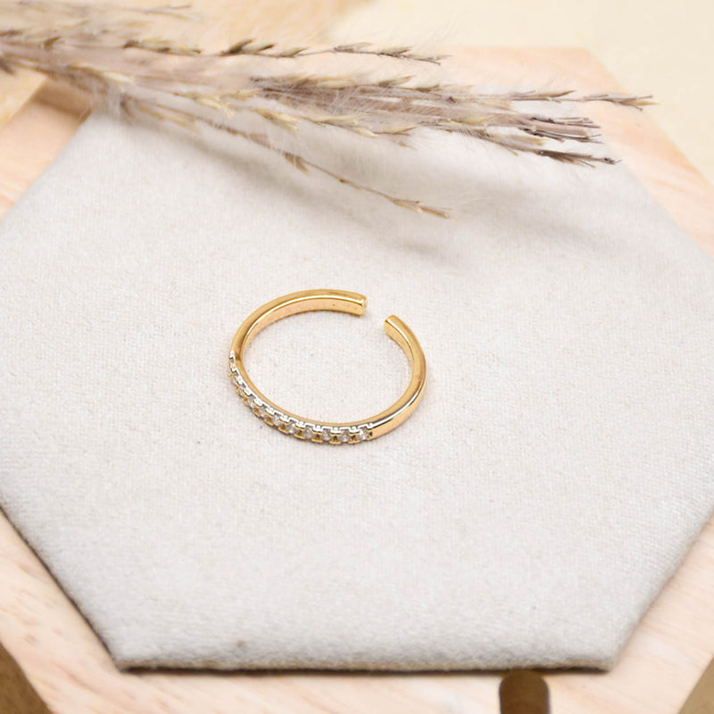 Thin Dazzling Ring