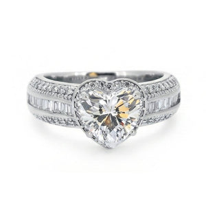 Diva Diamond Heart Ring