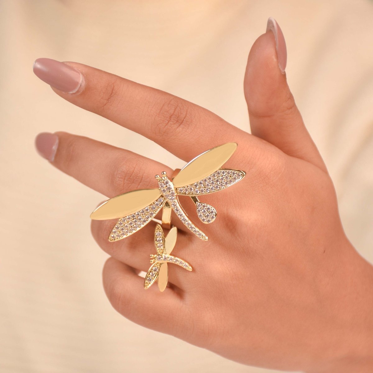 Elegant dragonfly-inspired ring with sparkling diamond accents and an anti-tarnish finish, symbolizing transformation and beauty, perfect for milestones, birthdays, anniversaries, and meaningful gifting.