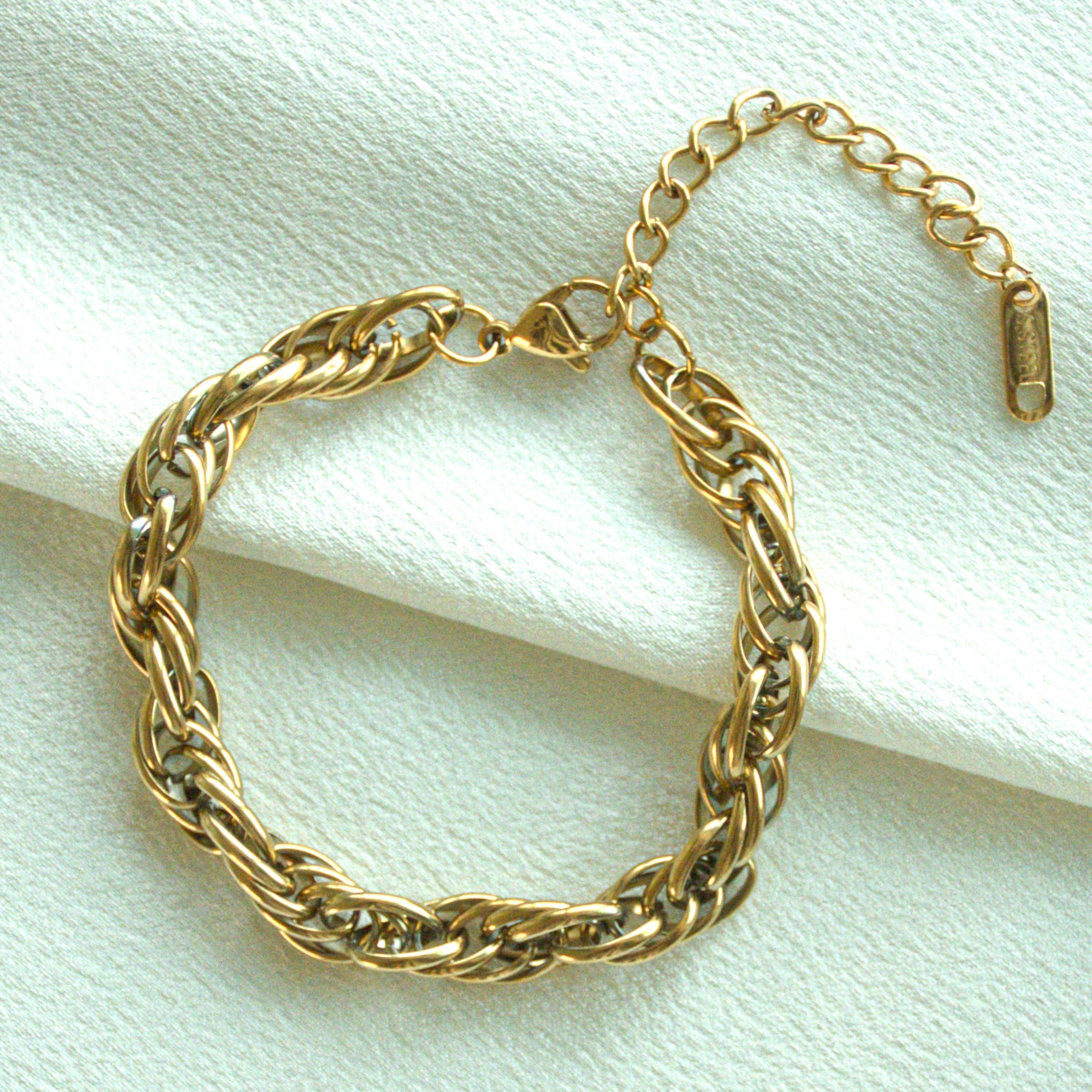 Twisted Link Chain Bracelet