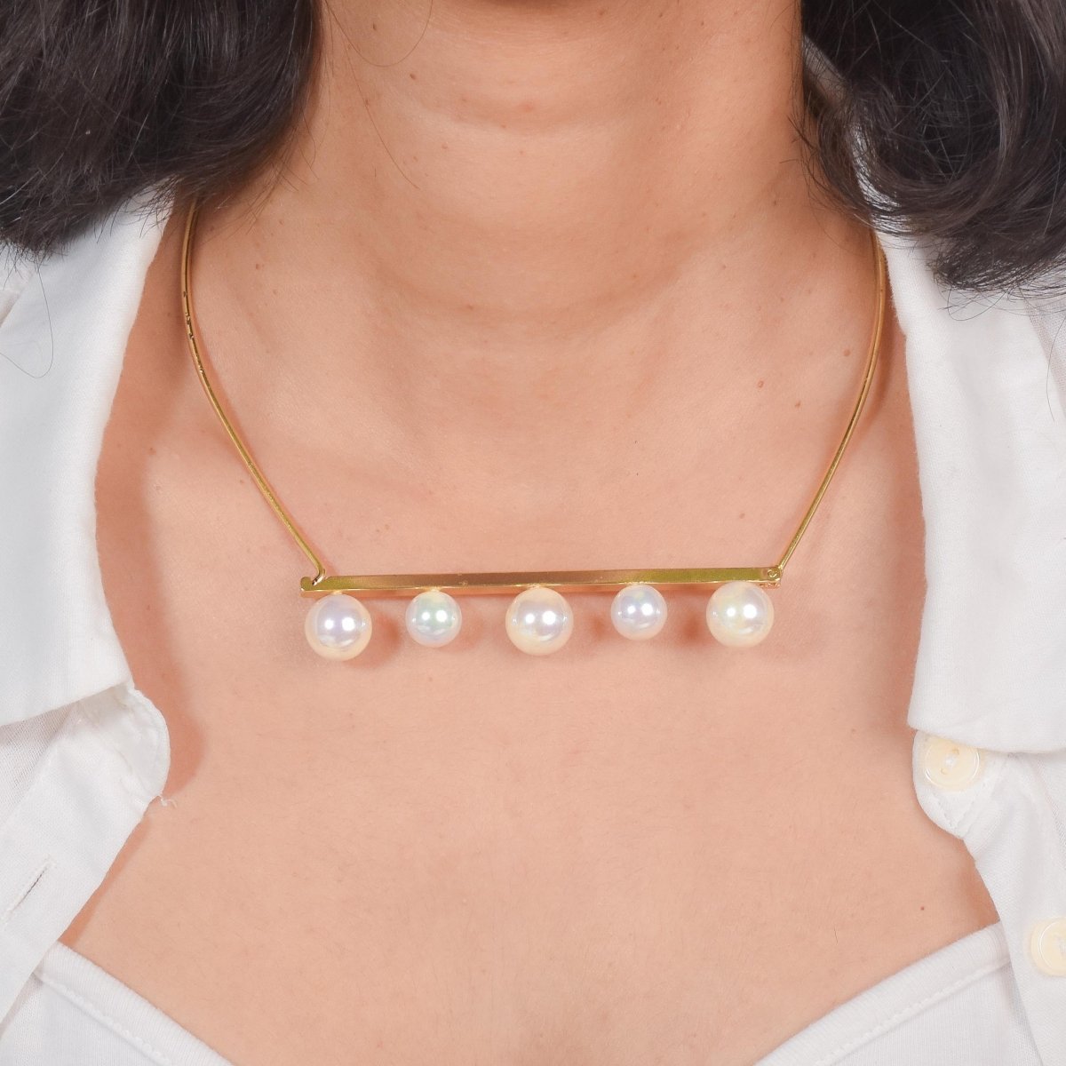 Architectural Pearl Bar Necklace - Upakarnaproduct_type
