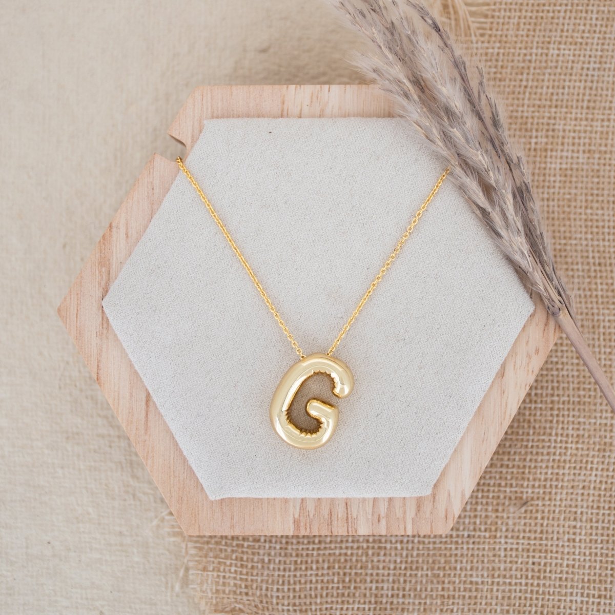 Balloon Initial Necklace - Upakarnaproduct_type