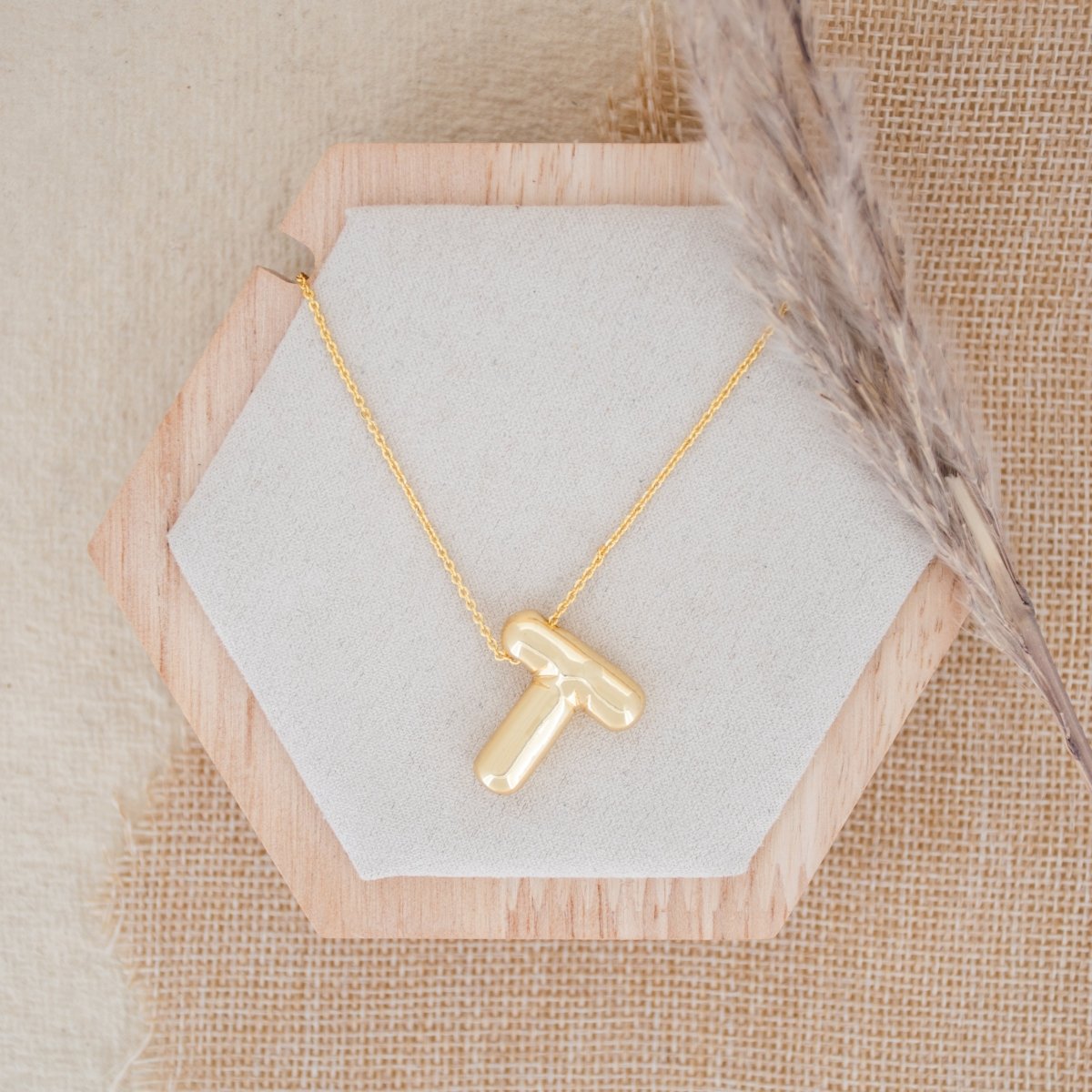 Balloon Initial Necklace - Upakarnaproduct_type