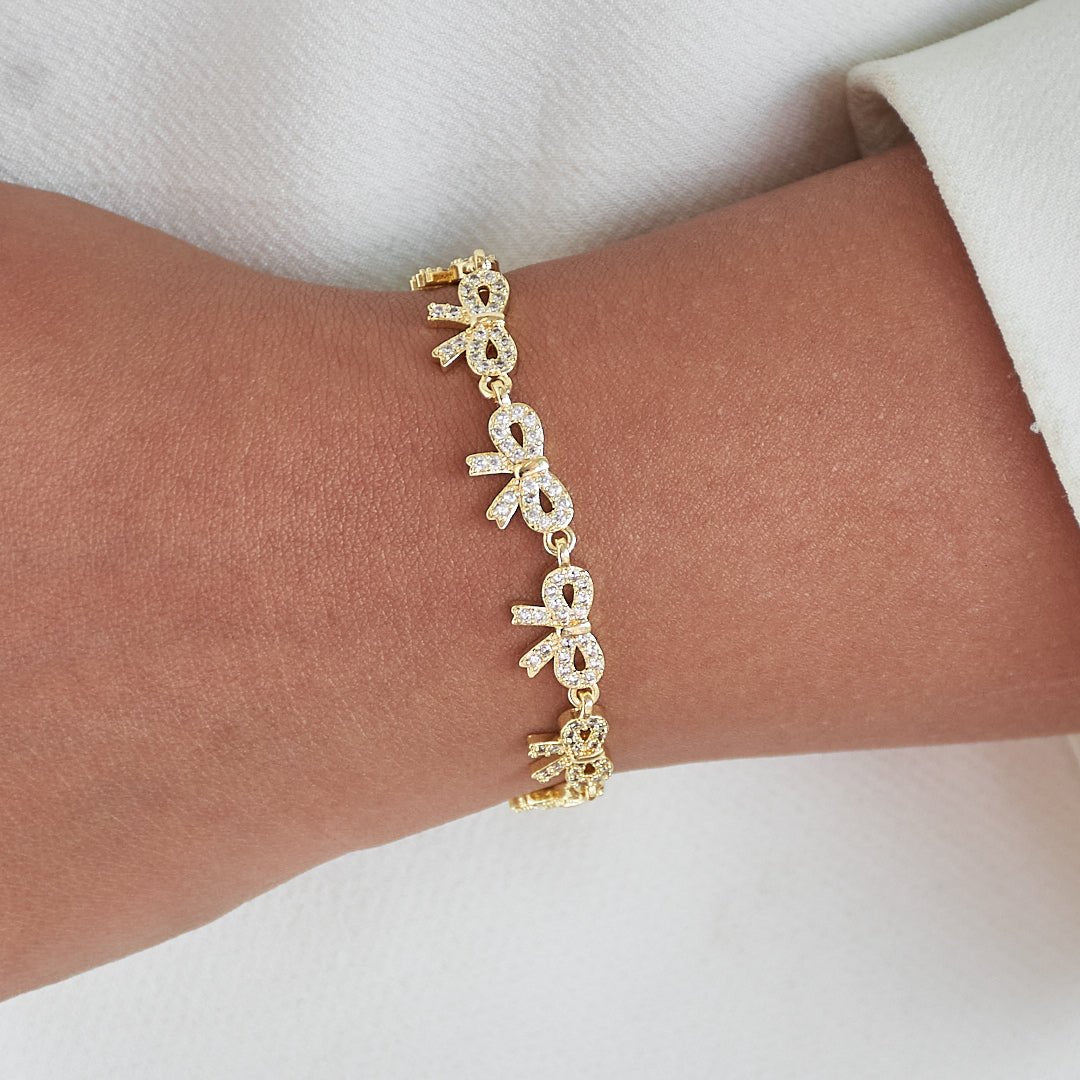 Bow Love Tennis Bracelet - Upakarnaproduct_type