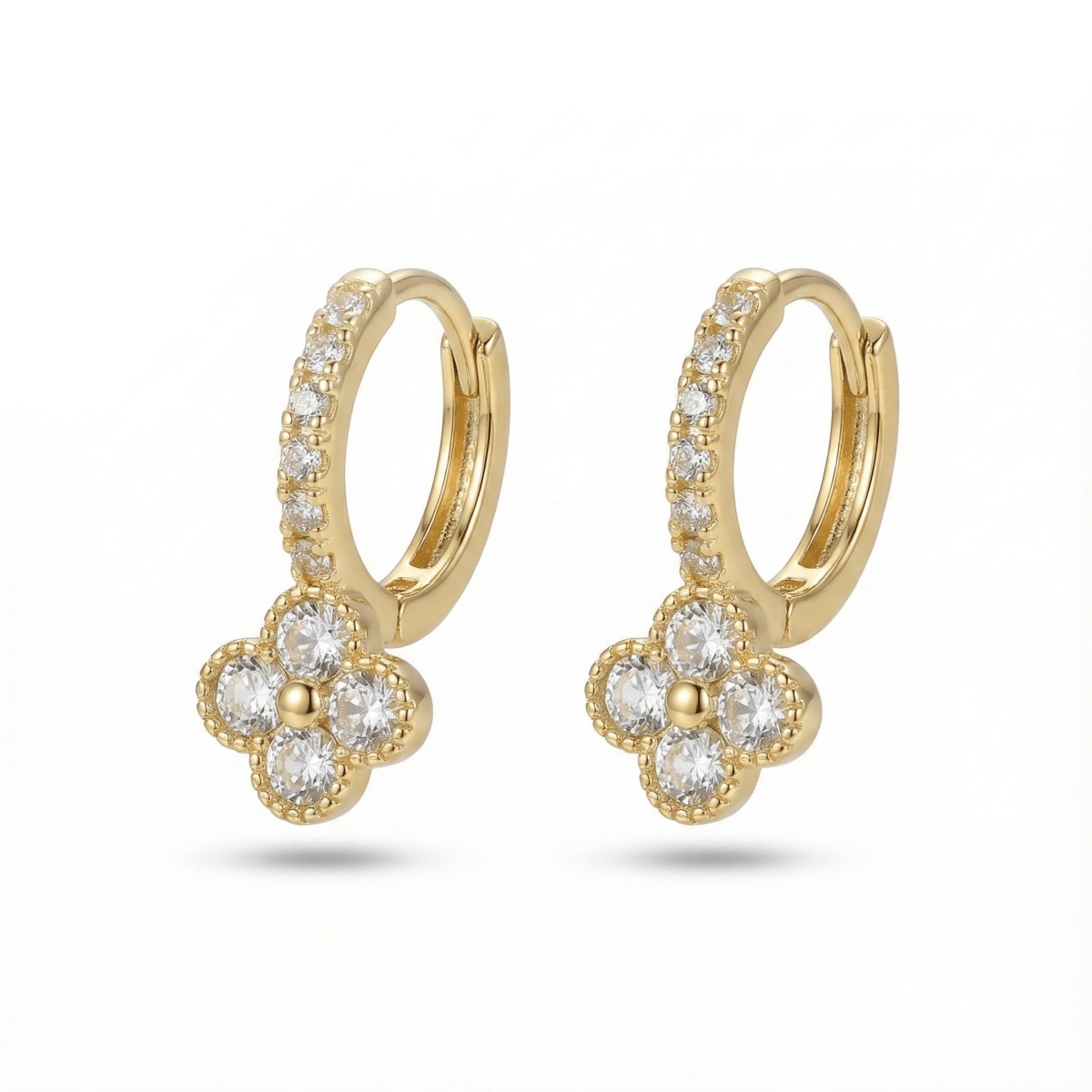 Clover Sparkle Hoops - Upakarnaproduct_type