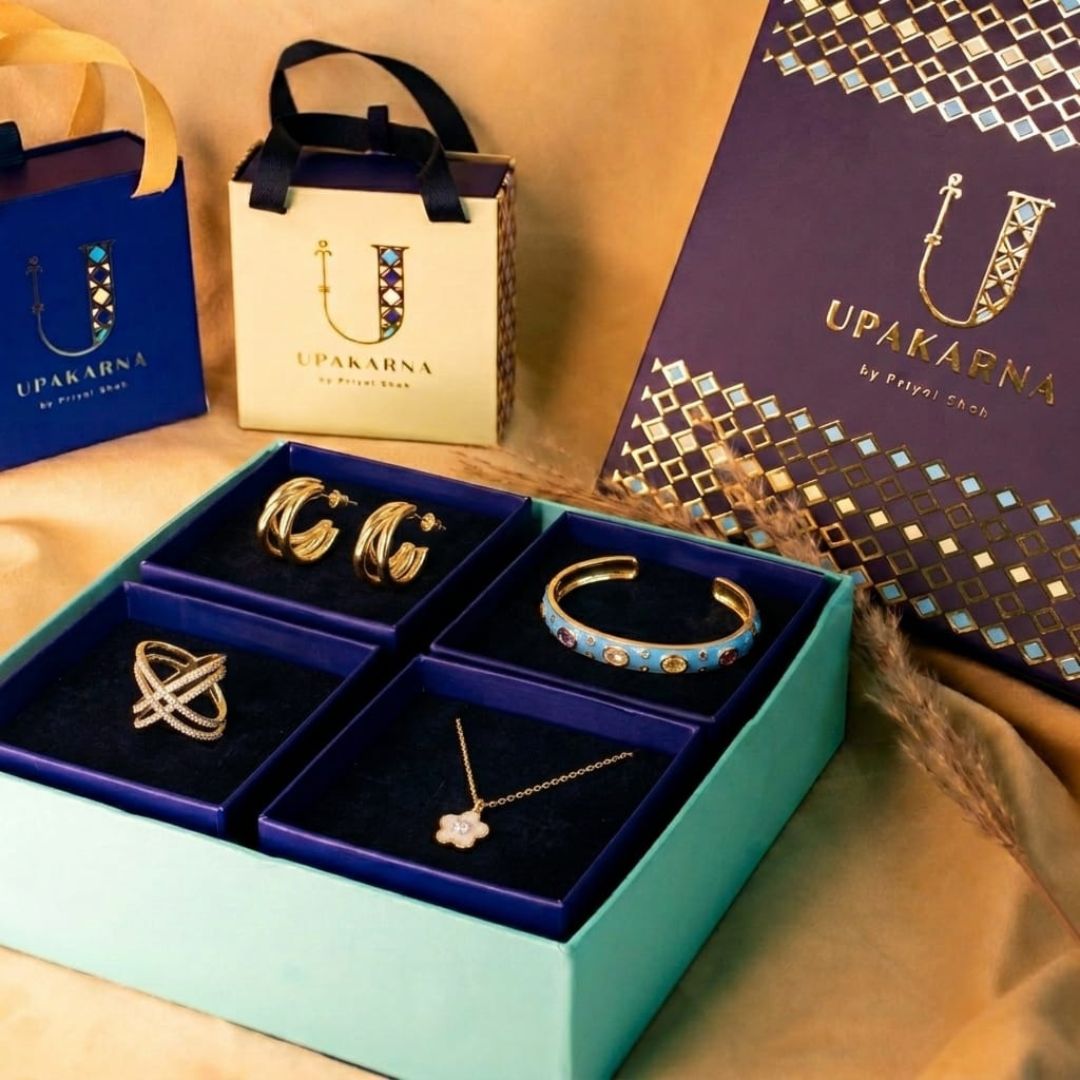 Main Character Gift Box
