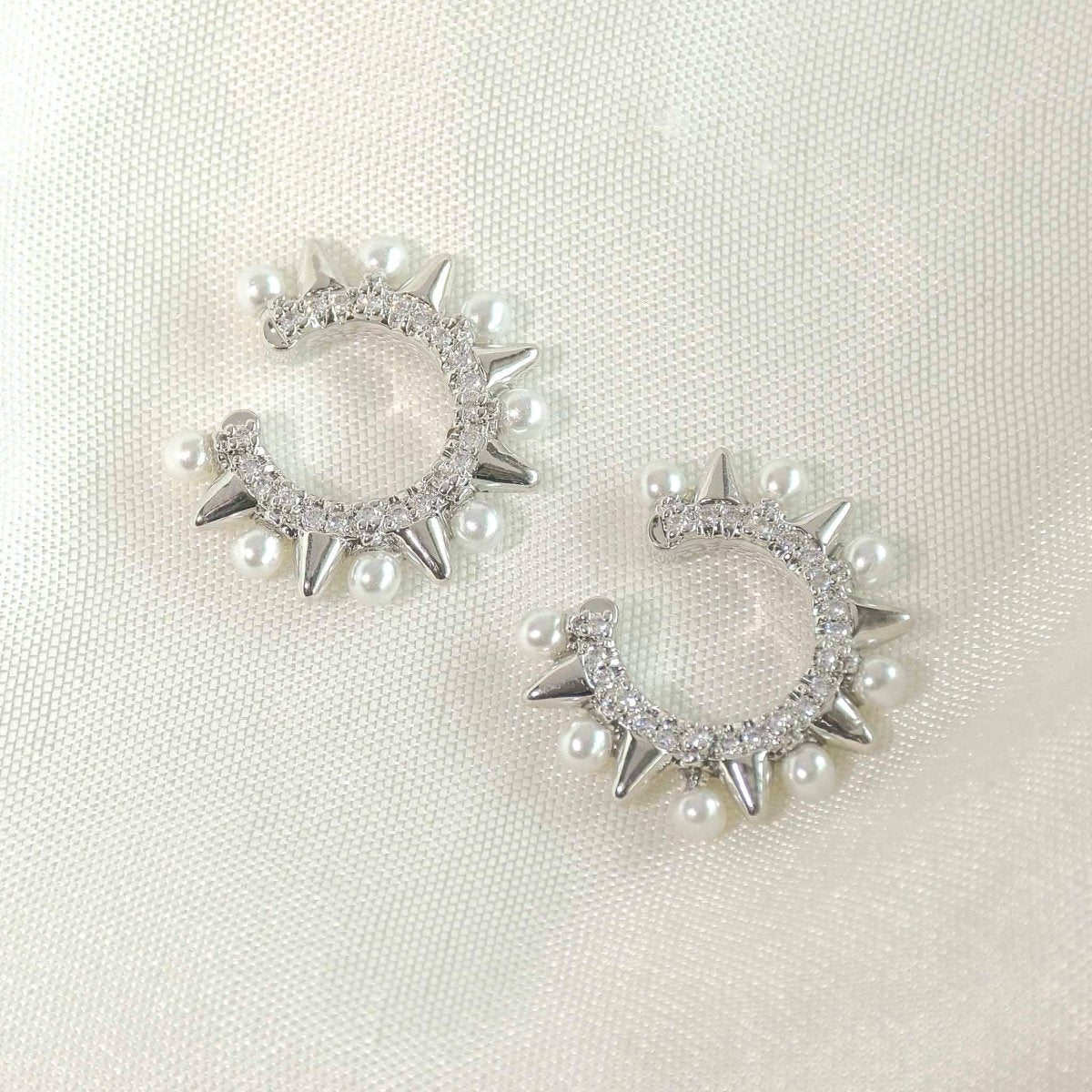 Crescent Pearl Ear Cuff - Upakarnaproduct_type