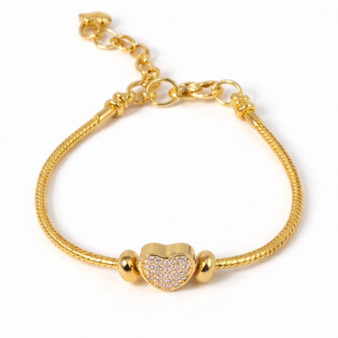 Crystal Heart Charm Bracelet - Upakarnaproduct_type