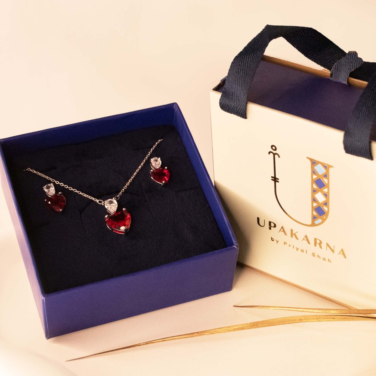 Crystal Heart Necklace Gift Set - Upakarnaproduct_type