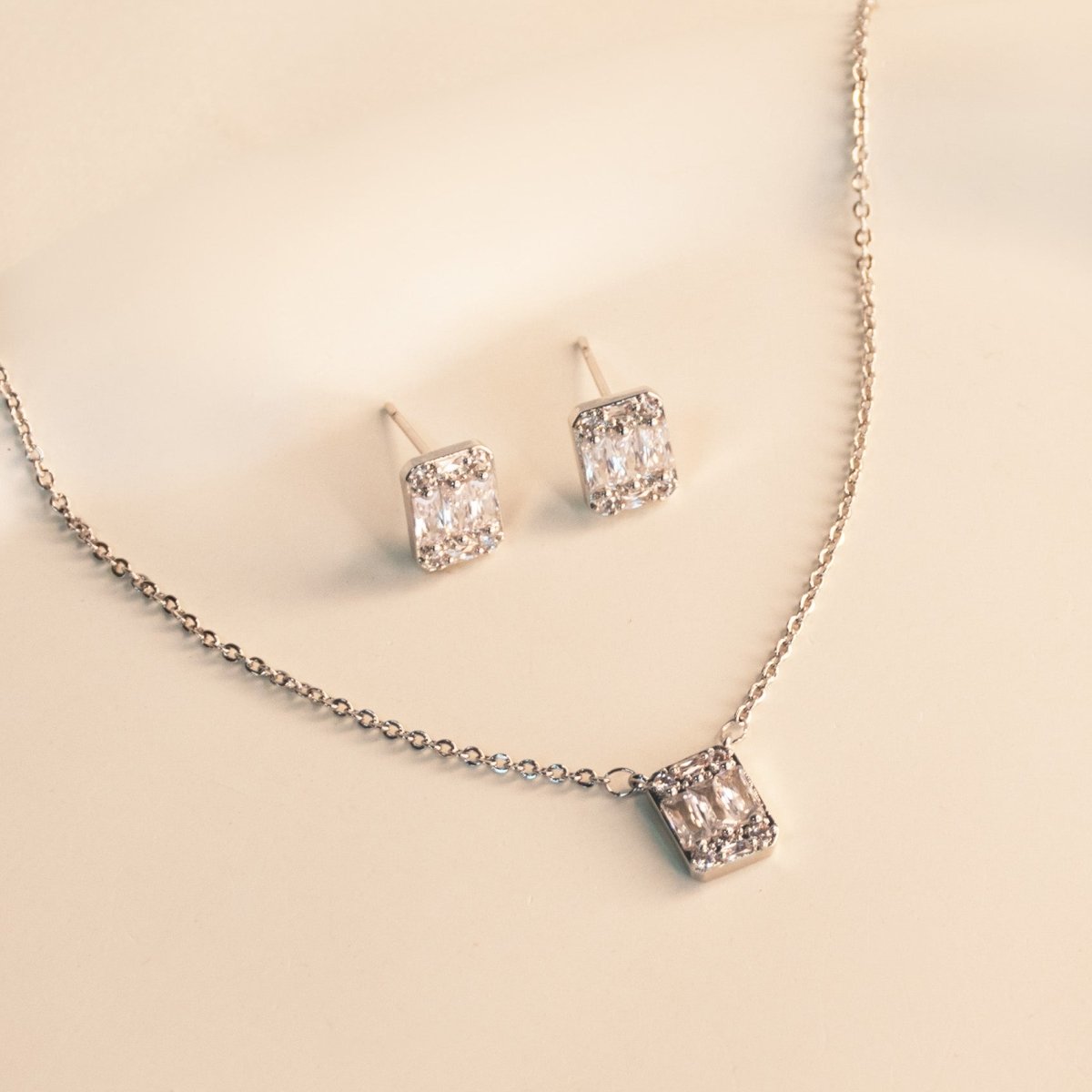 Crystal Studded Rectangular Necklace Gift Set - Upakarnaproduct_type