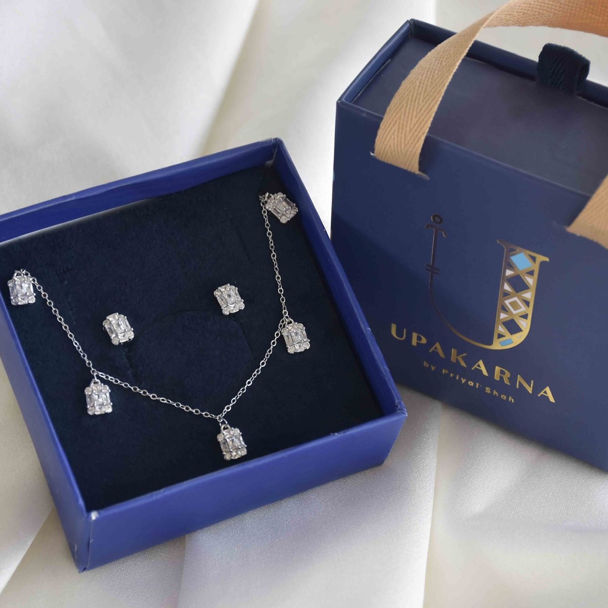 Dainty Rectangular Stone Necklace Gift Set - Upakarnaproduct_type