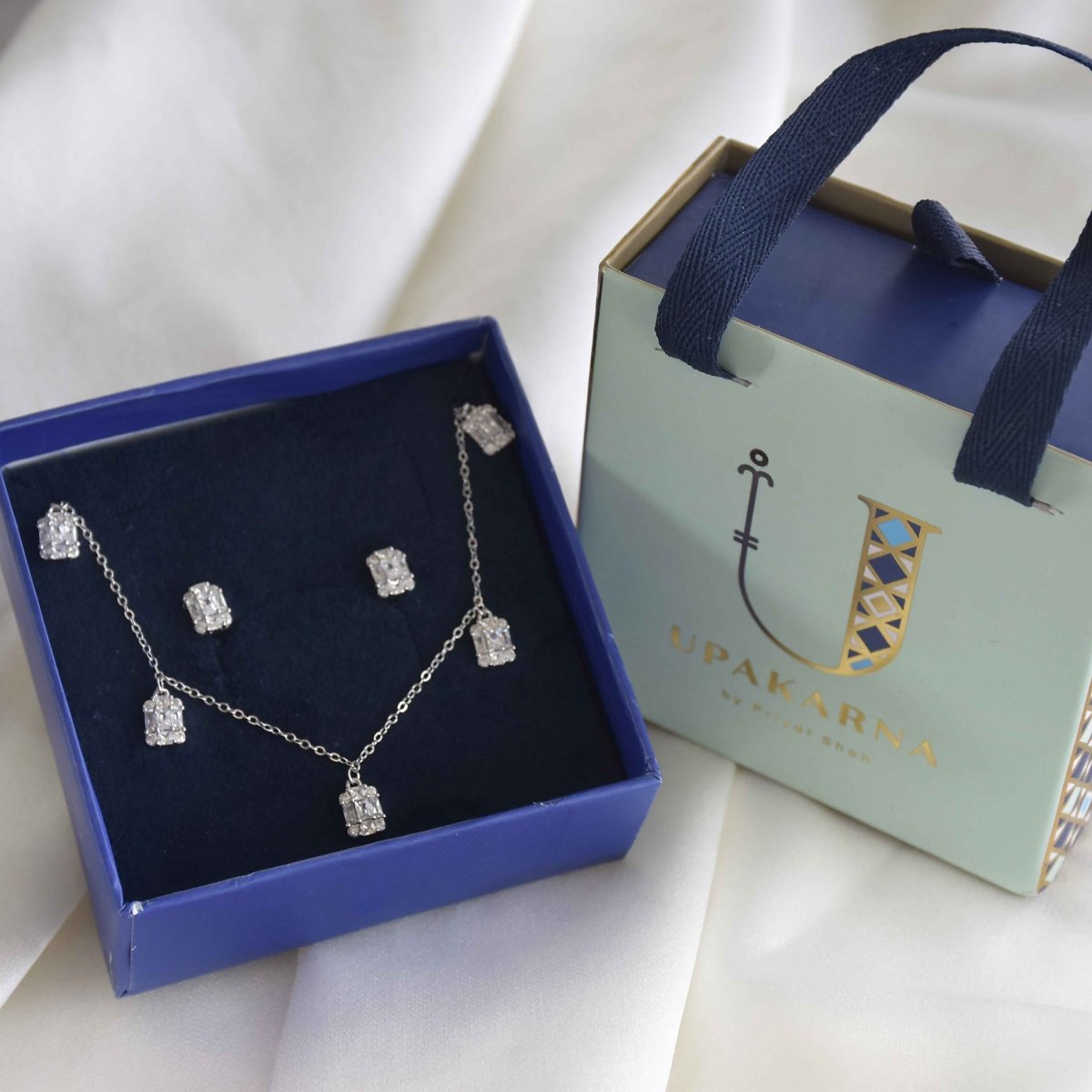 Dainty Rectangular Stone Necklace Gift Set - Upakarnaproduct_type