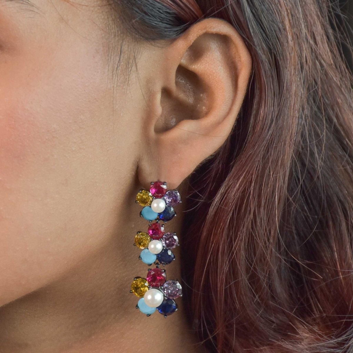 Daisy Drape Earrings - Upakarnaproduct_type