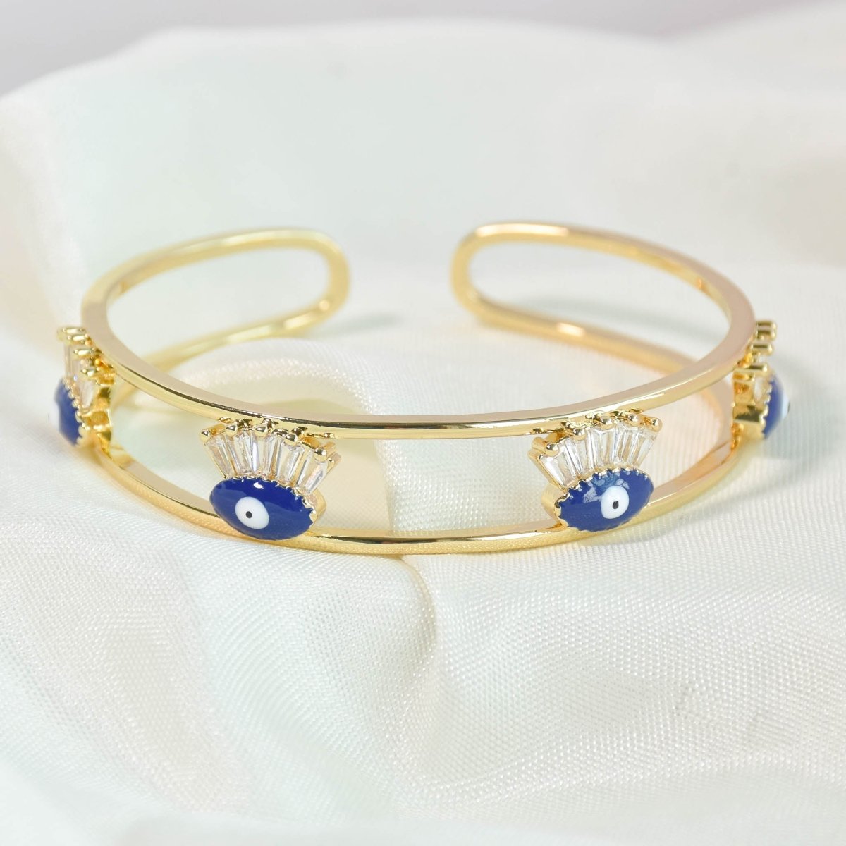 Divine Evil Eye Bangle - Upakarnaproduct_type