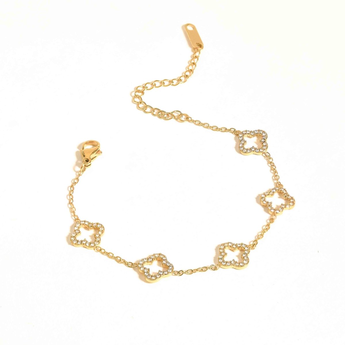 Elegant Clover Charm Bracelet - Upakarnaproduct_type