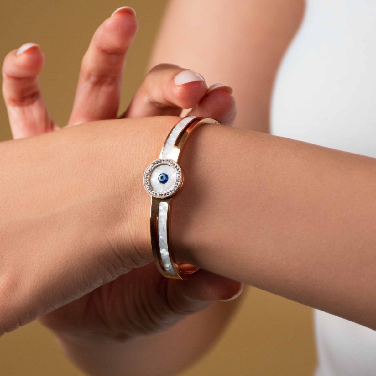 Evil Eye Round Bangle - Upakarnaproduct_type