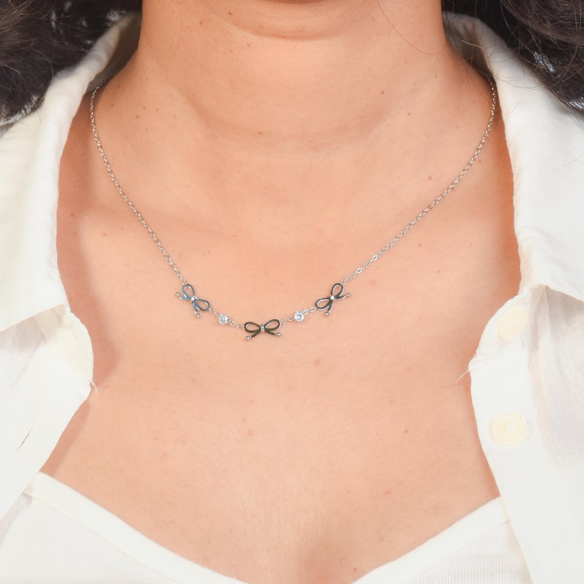 Gilded Bow Necklace - Upakarnaproduct_type