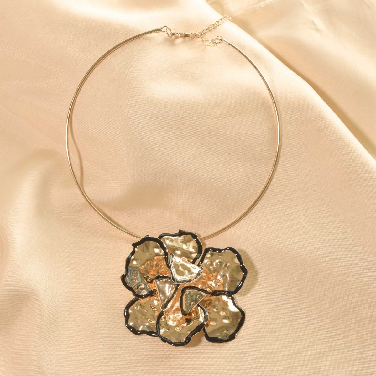 Golden Bloom Necklace Set - Upakarnaproduct_type