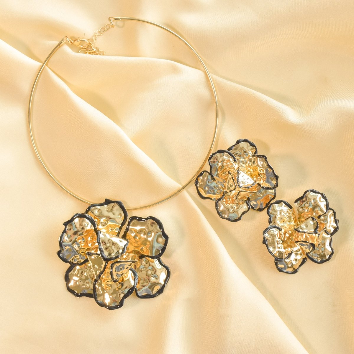 Golden Bloom Necklace Set - Upakarnaproduct_type