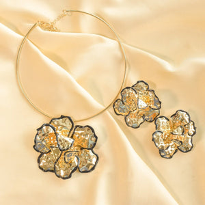 Golden Bloom Necklace Set