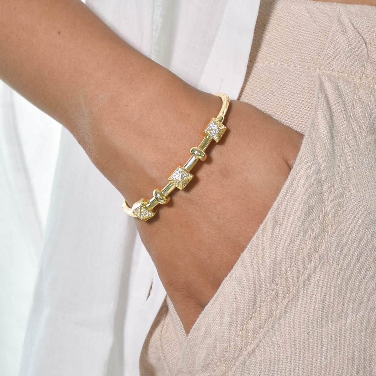 Golden Infinity Bangle Stack - Upakarnaproduct_type