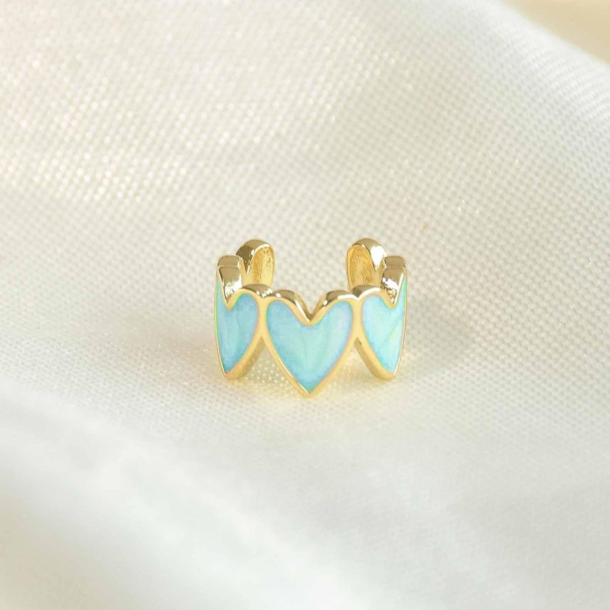 Heartfelt Ear Cuff - Upakarnaproduct_type