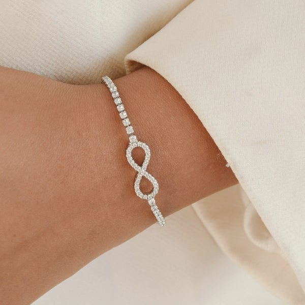 Infinity Diamond Tennis Bracelet - Upakarnaproduct_type