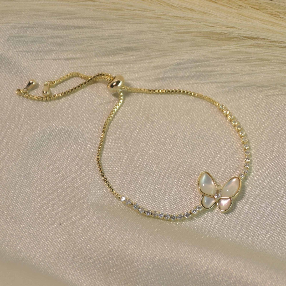 Mother of Pearl Butterfly Bracelet - Upakarnaproduct_type