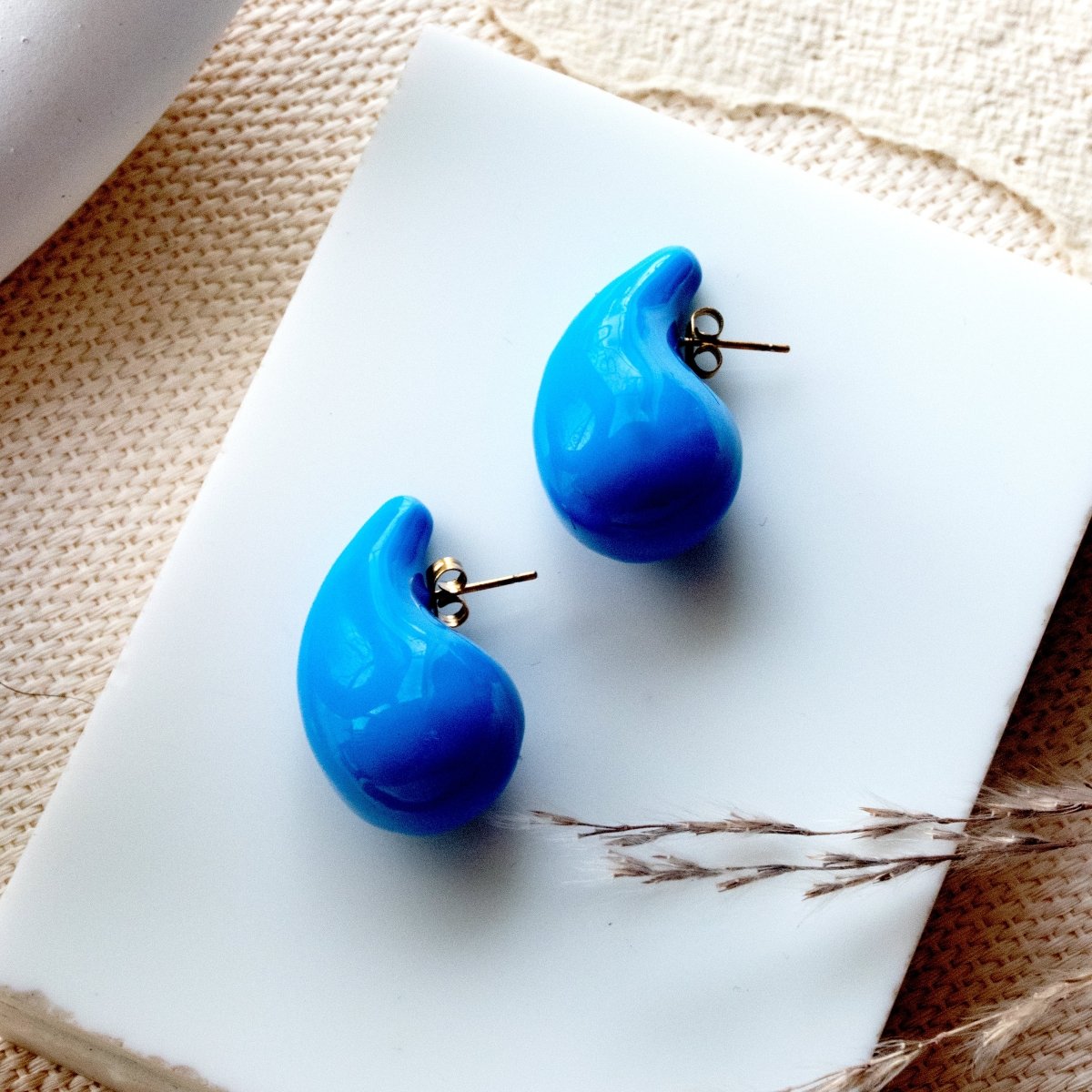 Pastel Tear Drop Earrings - Upakarnaproduct_type