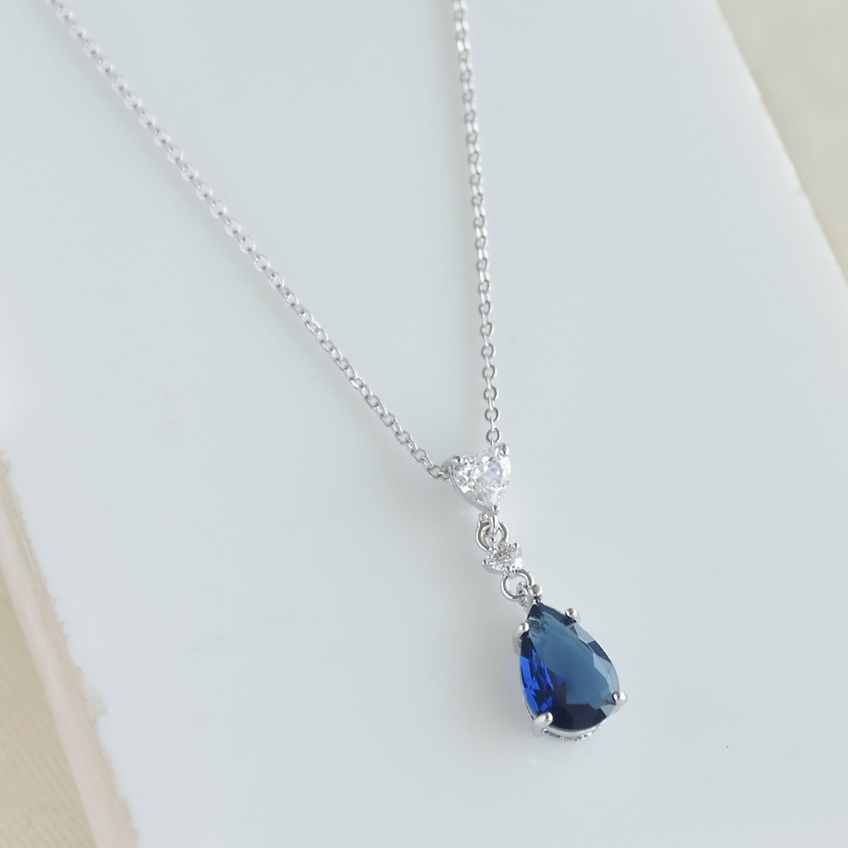 Pear Necklace Gift Set - Upakarnaproduct_type