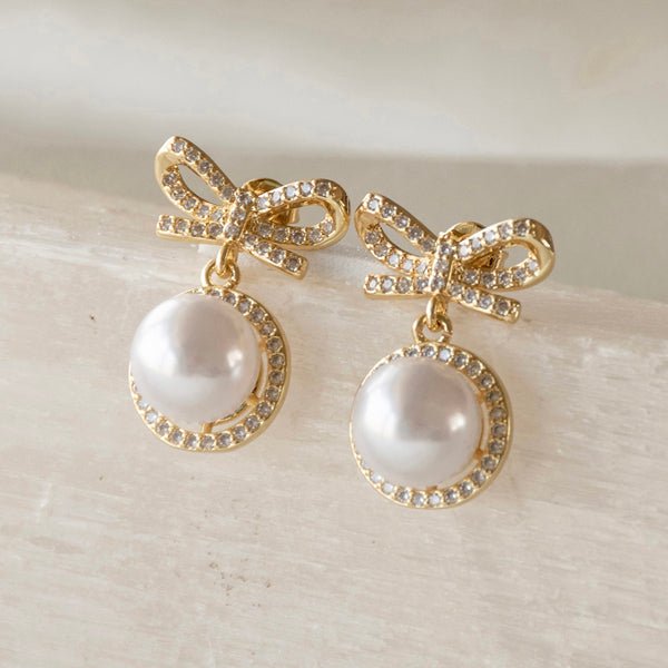 Pearl Bow Diamond Earrings - Upakarnaproduct_type
