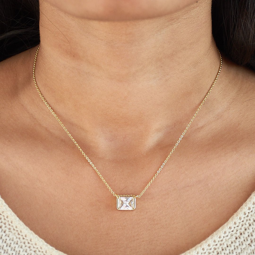 Rectangular Diamond Necklace - Upakarnaproduct_type