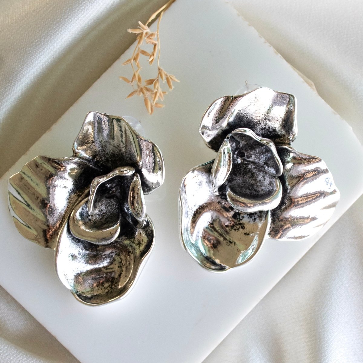 Rose Petal Earrings - Upakarnaproduct_type