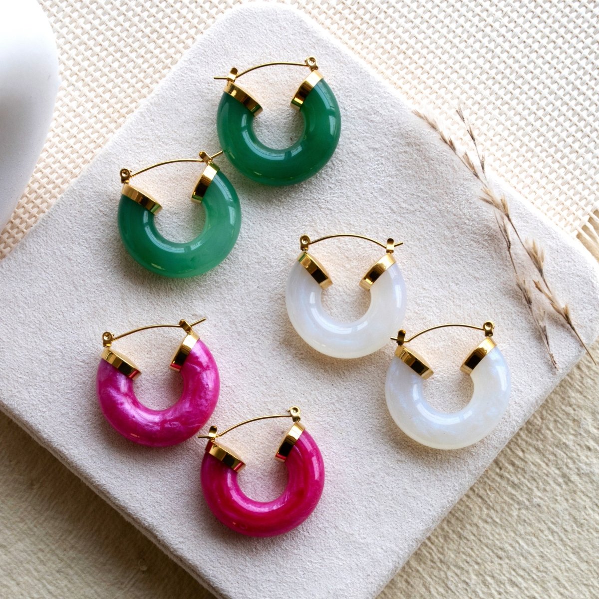 Round Divine Hoops - Upakarnaproduct_type
