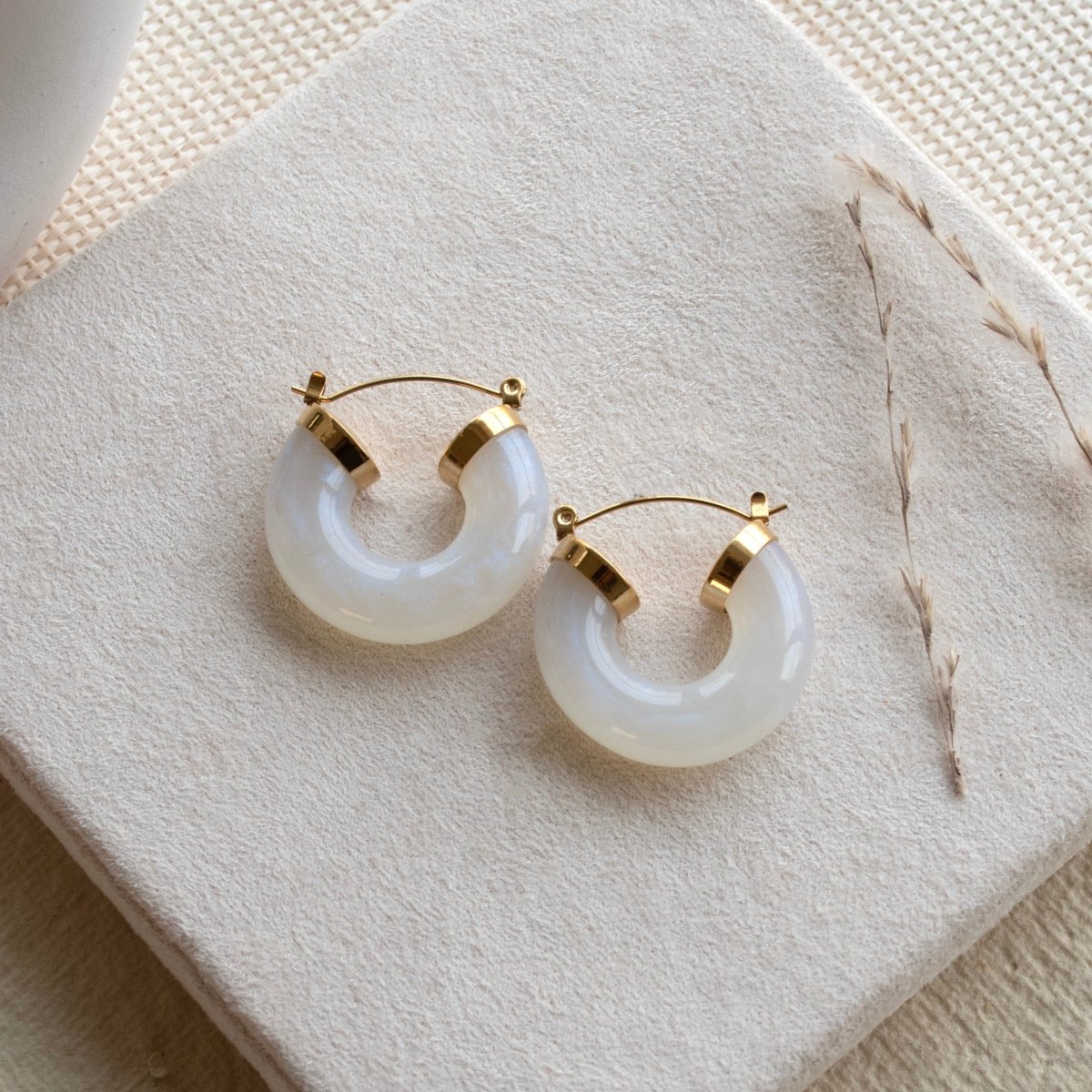 Round Divine Hoops - Upakarnaproduct_type
