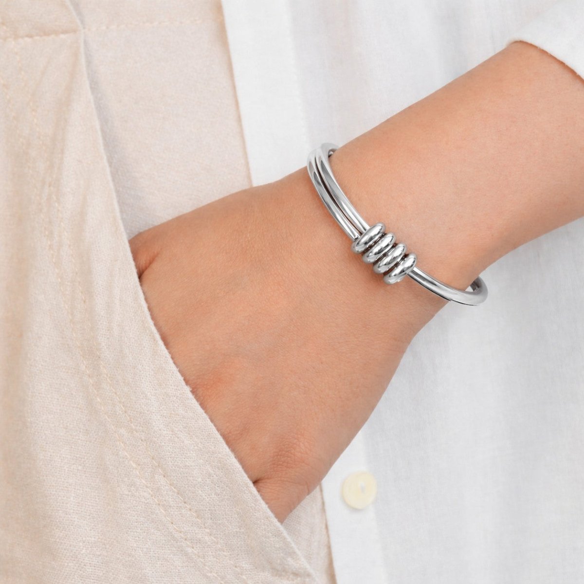 Silver Bowline Bangle Stack - Upakarnaproduct_type
